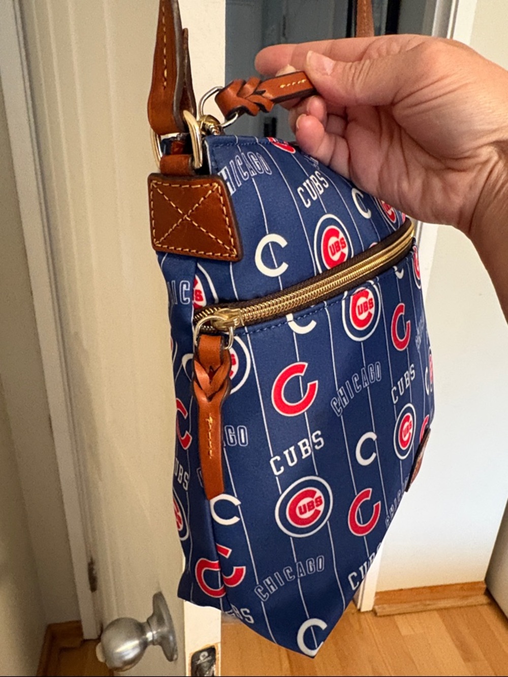Dooney And Bourke Chicago Cubs Shoulder Bag Blue MLB Officially
Licensed. NWOT. - Picture 4 of 11